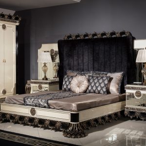 Luxurious Kings style Bed Furniture